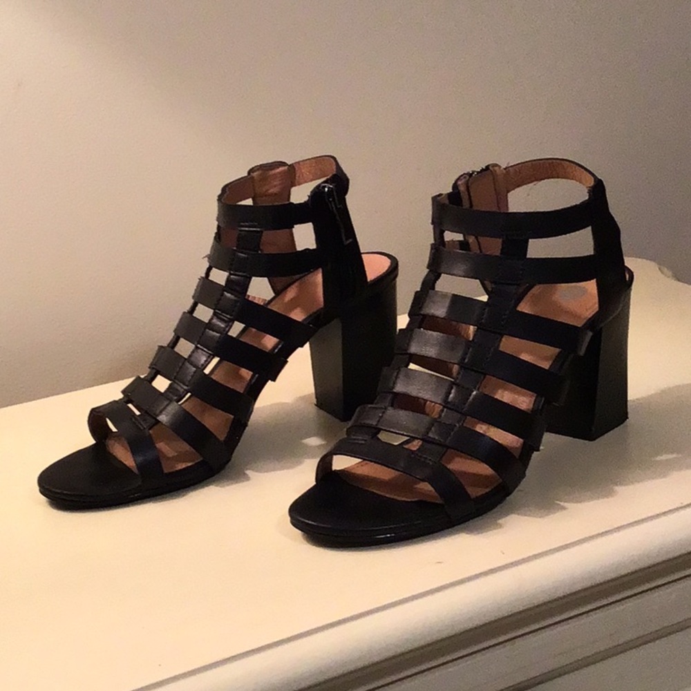 EUC Black Strappy Block Heels